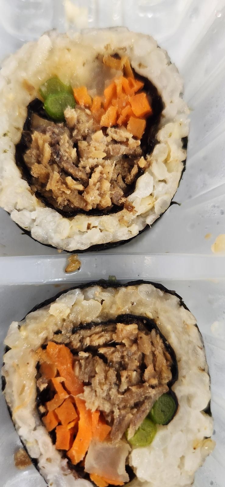 맛있어서 계속먹습니다! 불고기가 제일 맛나요