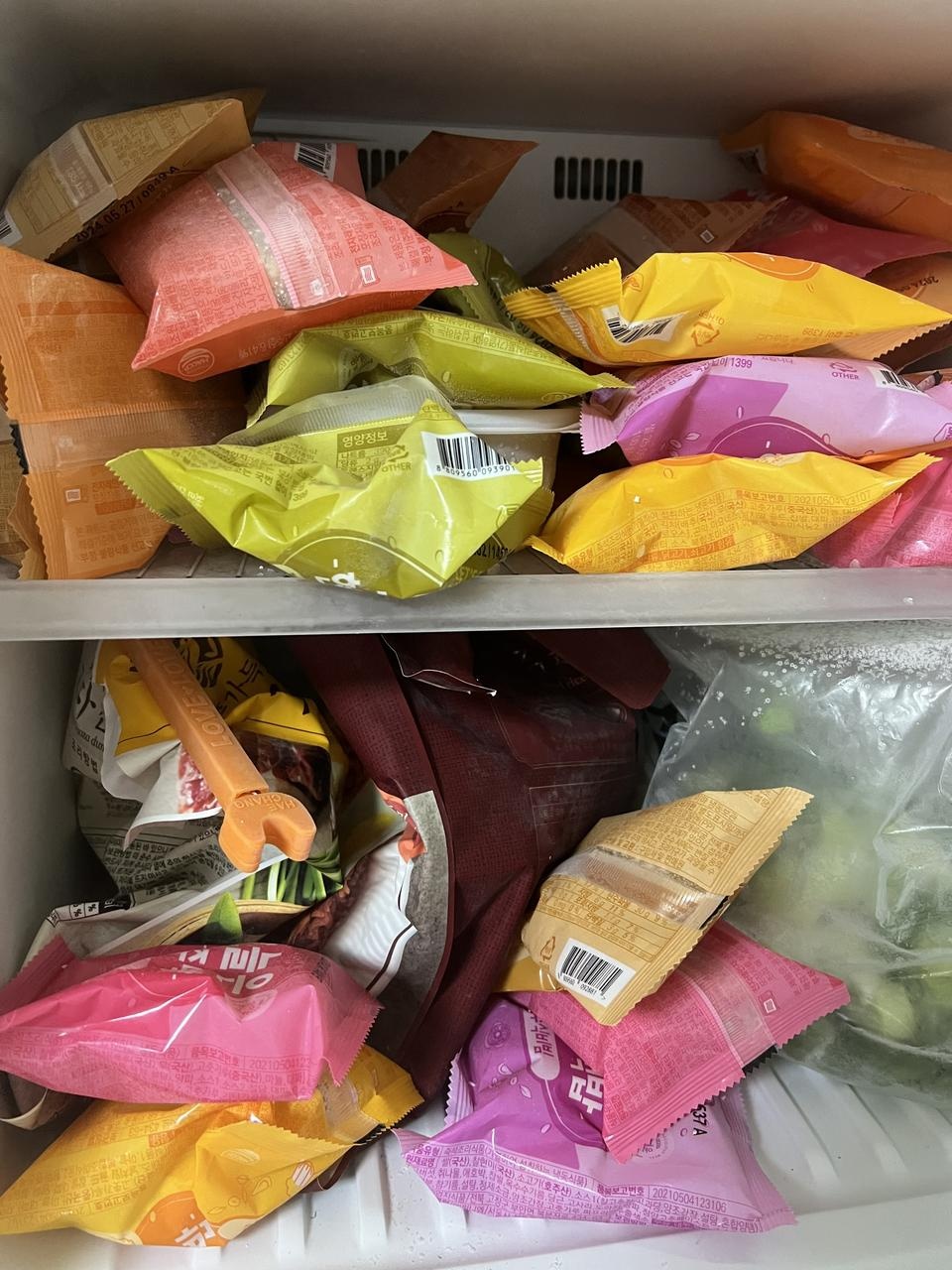다먹어서 또 주문했네요~
새로운 맛도 몇 나와서 기대됩니다~
쟁여놓고 먹기 좋아요~~~~~