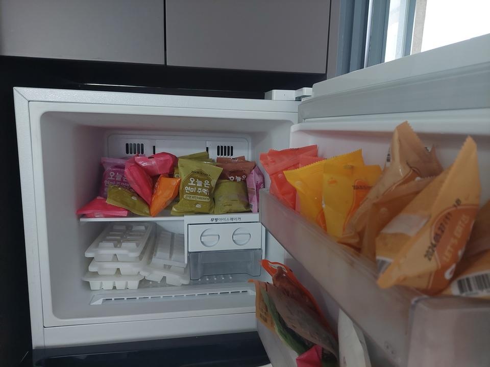 재구매했습니다, 장기 다이어트 진행중인데, 물리지도않고 최고의선택이라고 생각합니다
