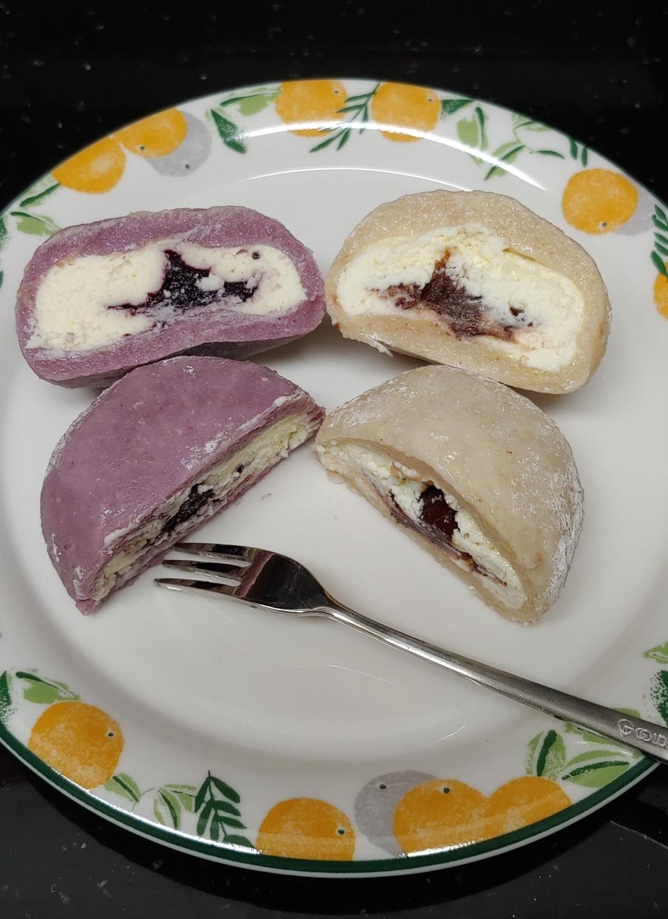 오오오~이거 맛있어요~너무 달지않고 블루베리맛 정말 맛있네요~뜯어서 벌써 다 먹었어요~재구매 해야겠어요...