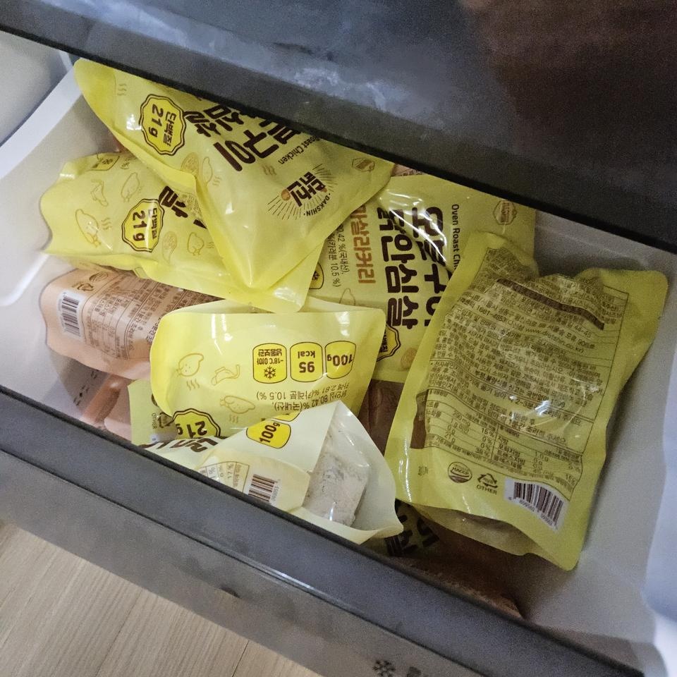 신랑이 닭가슴살물려서 샀는데 너무 맛있데요