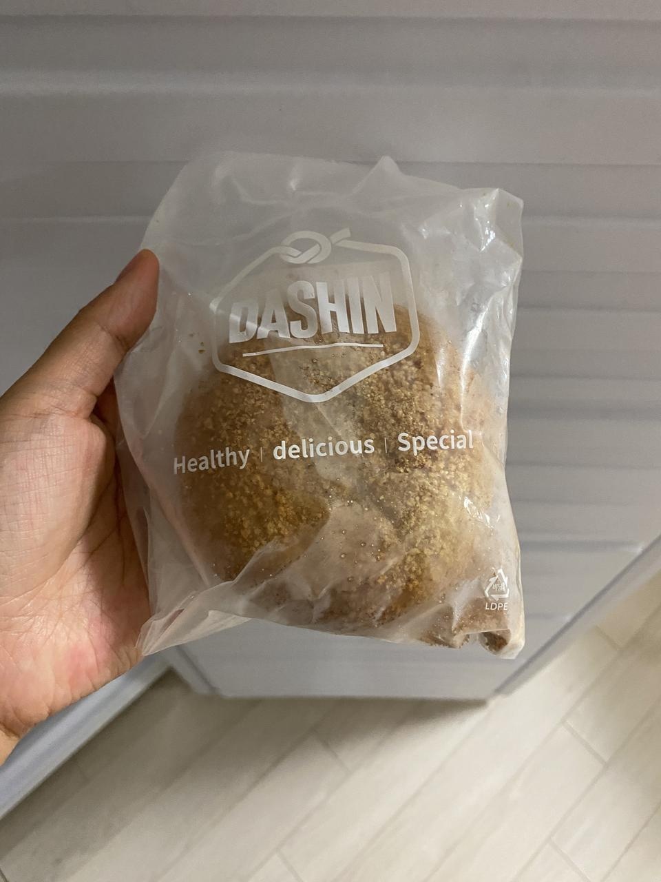 배송 빨라요. 포장도 꼼꼼하니 잘 왔구요. 오자마자 먹어 봤는데 맛있네요.