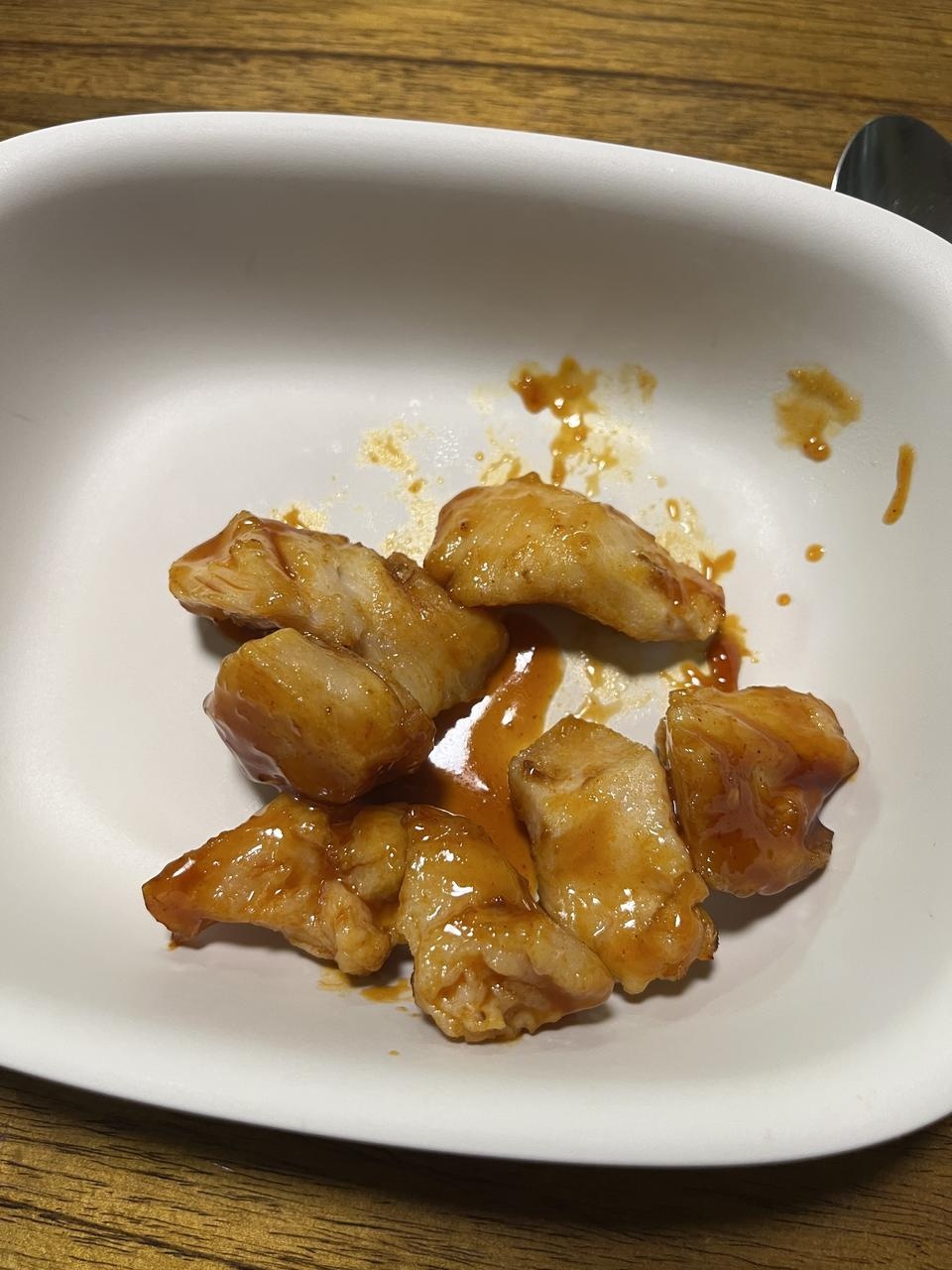 너무 맛있어요. 닭가슴살이 이렇게 맛있어도 되나 싶을만큼요. 

단점은 맛있으니까 애들이 자꾸 뺏어먹어요...
