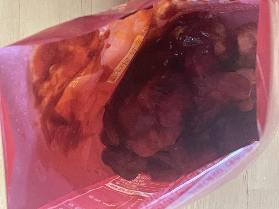 매콤 달콤 맛있어요
눅눅하지만 이런것도 좋아해서ㅎㅎㅎ