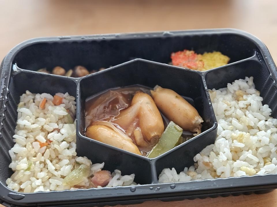 배송 진짜 빠르고 오늘 점심으로 하나먹는데 너무 맛있어요 다이어트 성공하길 바래봅니다