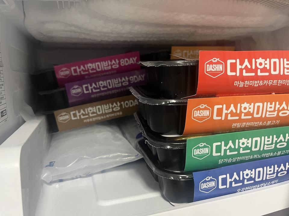 다이어트 유지하면서 먹으려고 구매했어여,
한끼로 부족함감이 없지만 그래도 유지기니깐
잘챙겨먹으려구여:...