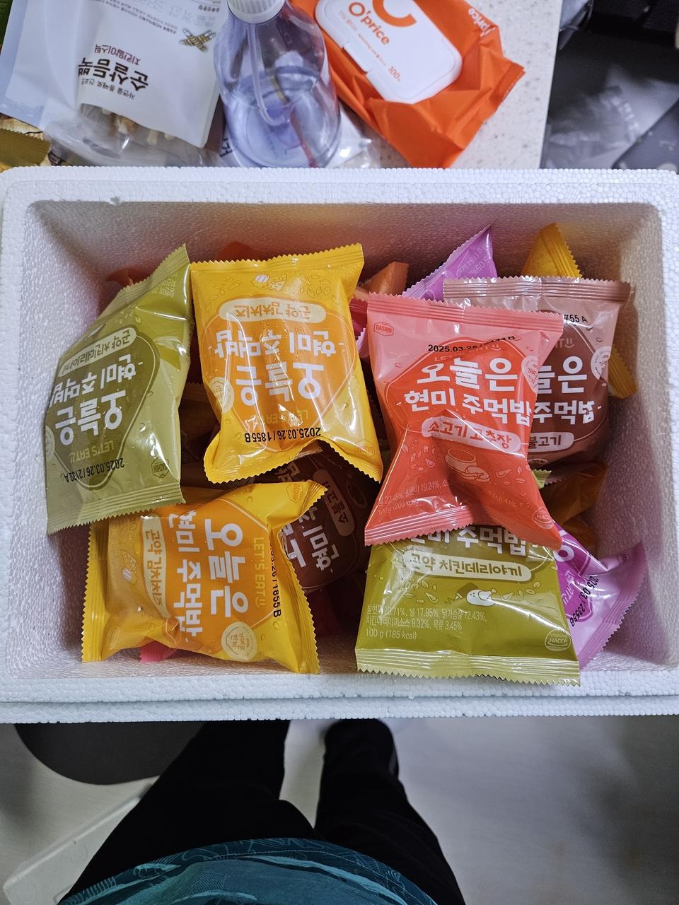 간편하게 먹을 거 고민중이었는데
때마침 네이버 메인에 특가가 노출돼서 구매했습니다. 아직 먹어보진 않았...