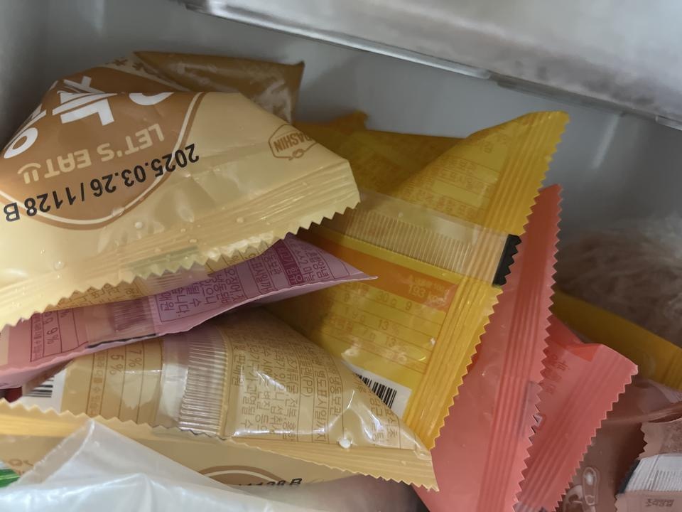 제 아침으로 하려 했는데,
아이 오후 간식대용으로 아주 좋아요~!!
처음에 양이 너무 많아
주문한 저도 놀랬...