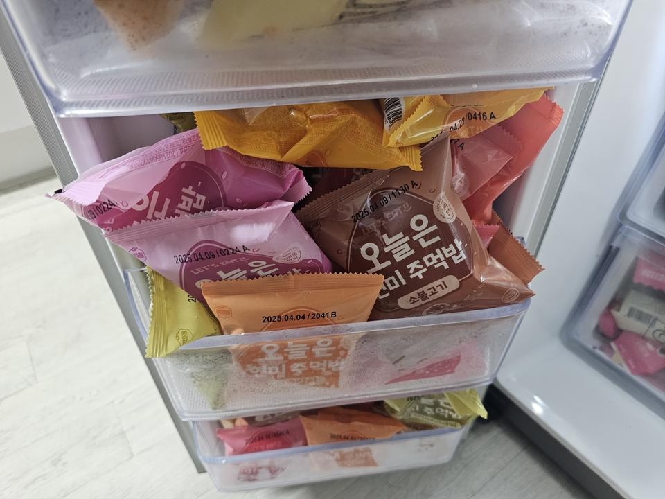 아직 안먹어봤는데 잘 먹어서 살 한번빼볼께요ㅎ