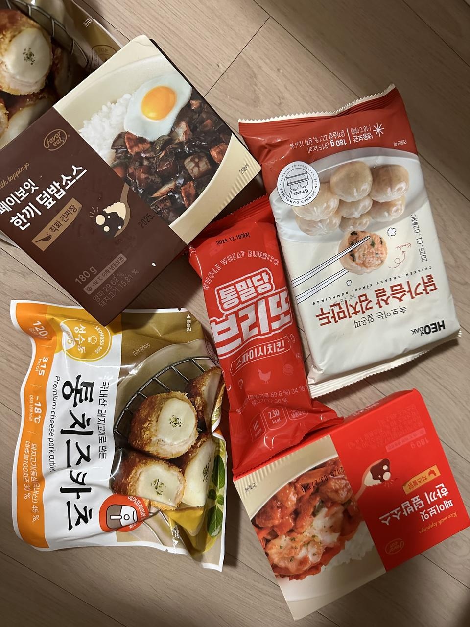 두번째주문이예요 양념이 자극적이라 밥이랑먹어도 좋을거같아요