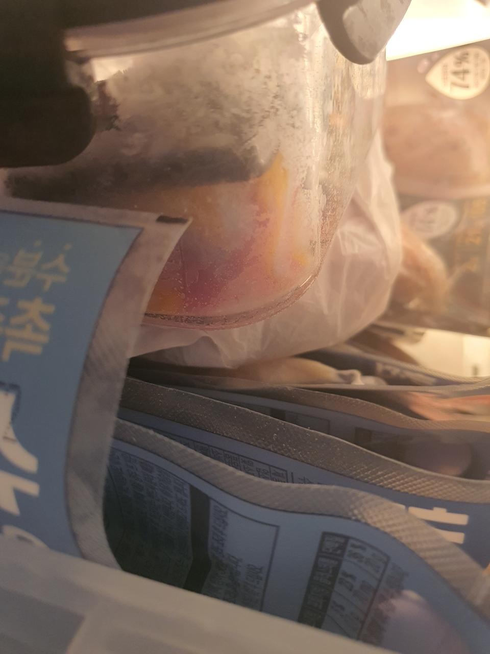 맛있어요. 기본 물릴때 한 번씩 먹는데 소스 존맛입니다!!!