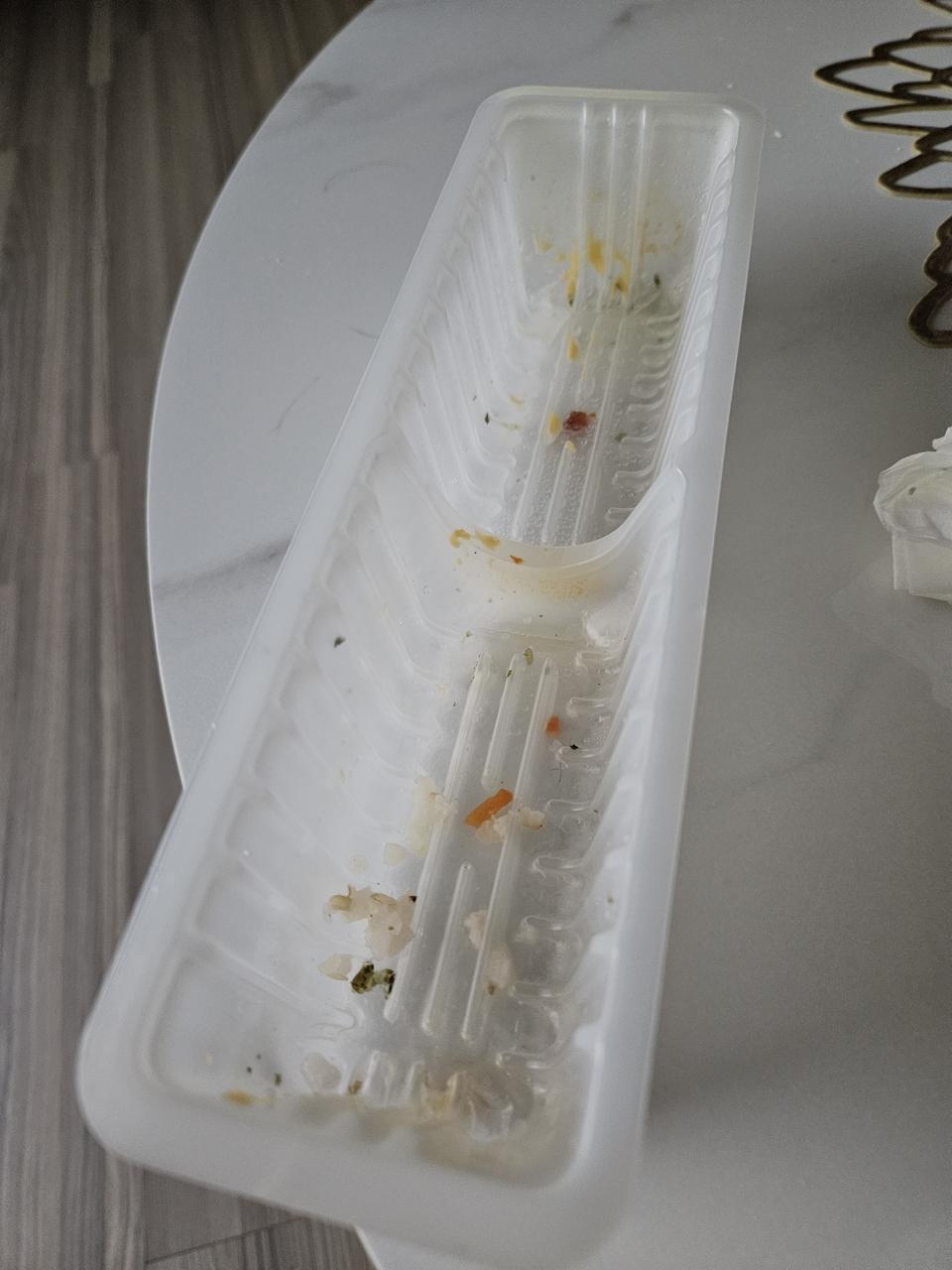 기대안했는데 웬만한김밥집김밥보다 크고 맛도좋으네요?식단중이라 살빠지는지도 한번봐야겠네요
맛은아주좋...
