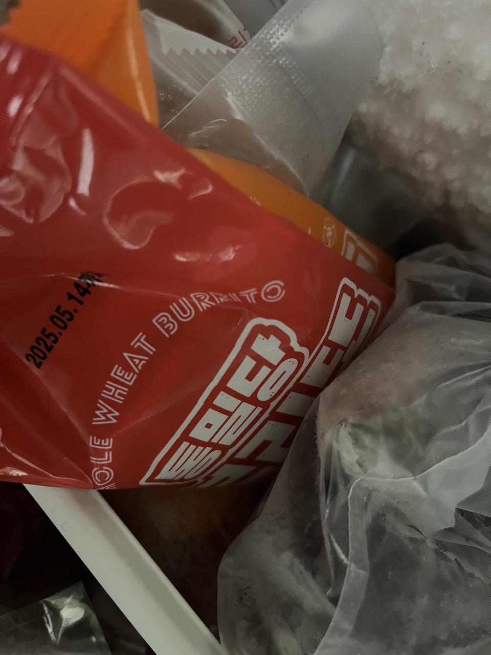 아직 불고기까지 먹어봤는데 핫치킨도 맛날 것 같아요!
