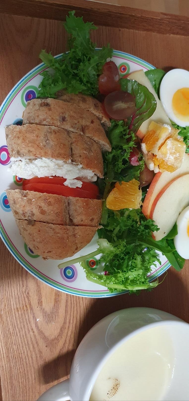 담백하고 맛있어요! 샐러드와 곁들여도 좋고, 토마토 크림치즈 샌드위치로 활용해도 좋아요!