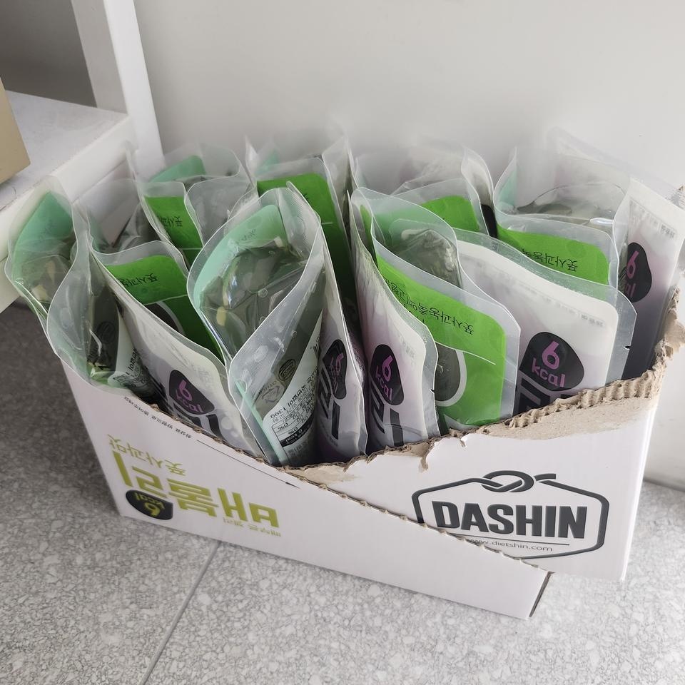 배가 차는건 모르겠는데 맛은 있어요 ..
다이어트 화이팅