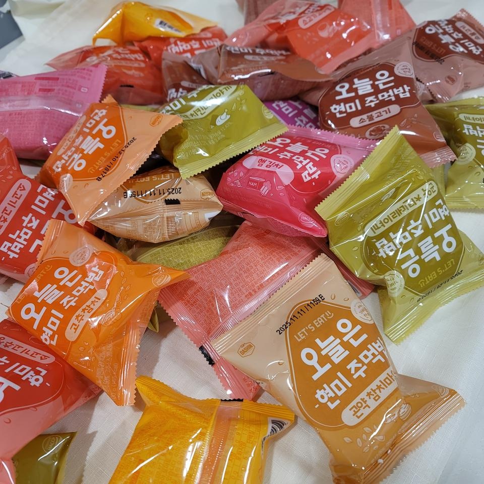 저녁이나 아침에 간단히 먹으려고 샀어요. 개별포장 되어 있는데다가 렌지에 간단히 데우기만 하면 되니 너...