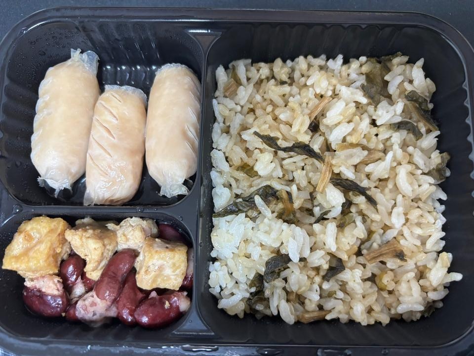 식단이 다양하고 맛있숩니다!!
열심히 양 조절해서 다이어트 성공할게요..