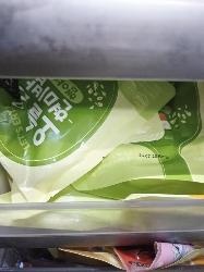 항상시켜먹는 현미밥 넘맛나요.햄야채.곤드레.새우요렇케만 먹는데 넘맛있어요.곤드레빼곤 다른밥은 여러모...