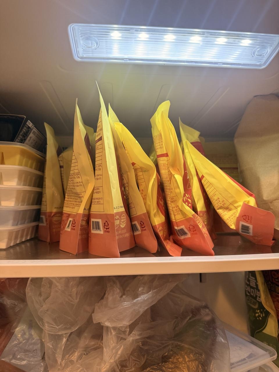 쟁야두고 점심으로 잘 먹고 있고 맛도 있는 편이고 양도 괜찮아서 좋아요