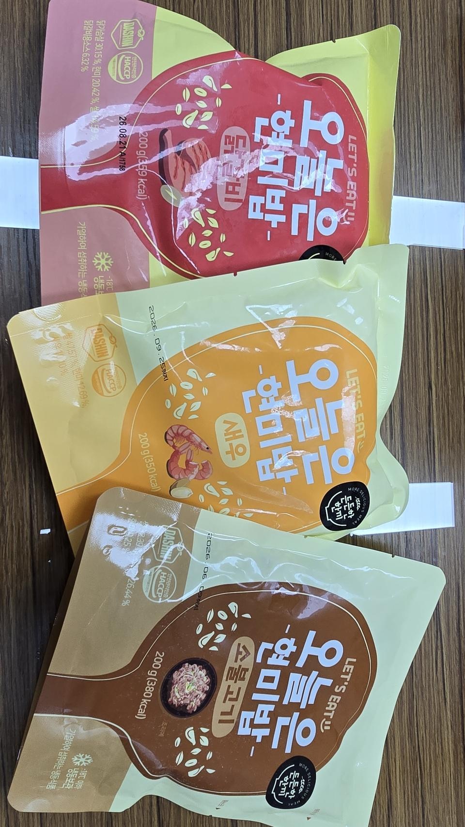 아침 대용으로 구매하였습니다.
하루를 든든하게 시작 할 듯 합니다.


번청하세요.