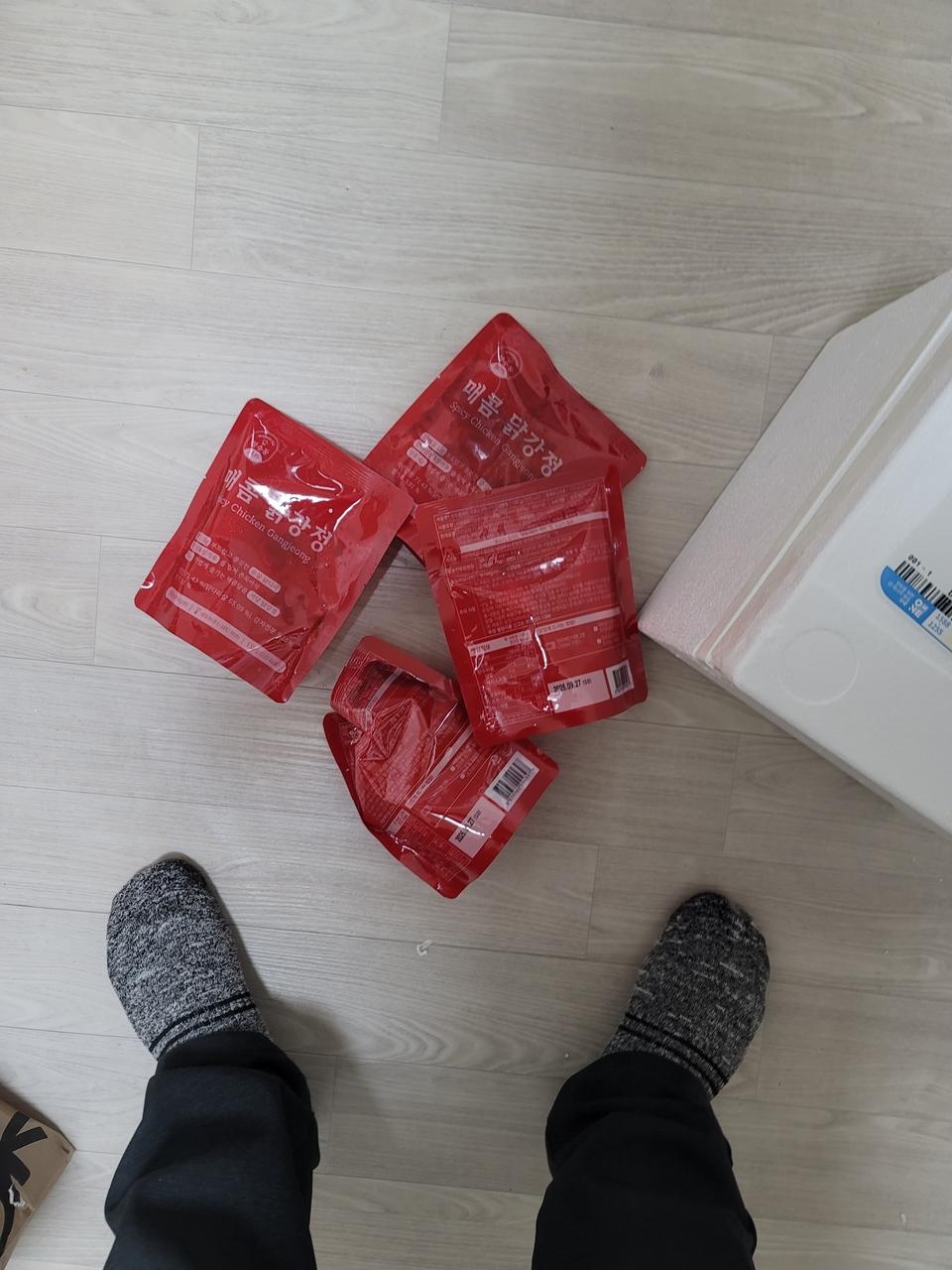 야식으로 먹어볼려고 구매해봄니다