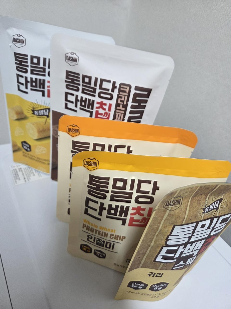 아주아주 맛있어요, 과자는 먹고싶고 씹고싶고 할때 먹으니까 딱, 이네요