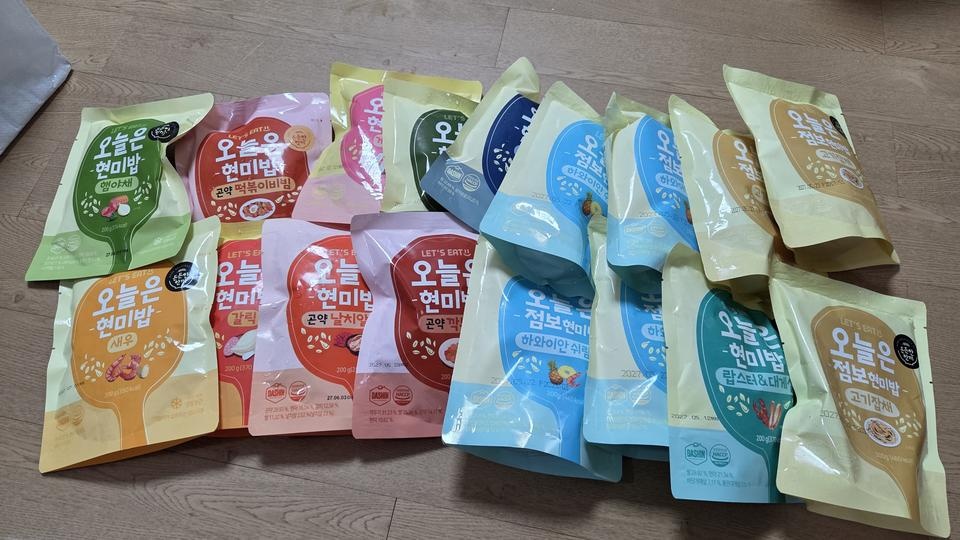 배송 빨라서 좋고 이제 렌지에 하나 돌려봅니다.